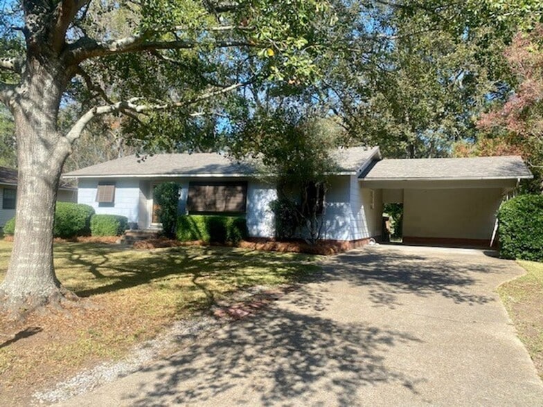 Building Photo - 1510 Wilhurst St