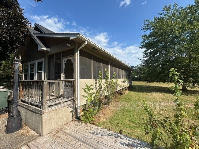 Building Photo - 4084 N Lexington Ln