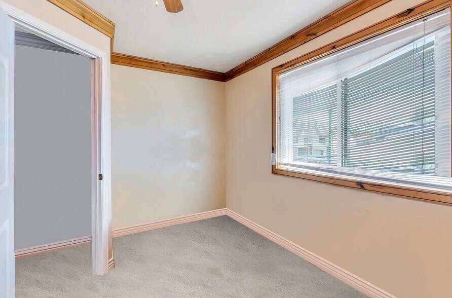 Building Photo - 1028 W 1375 N