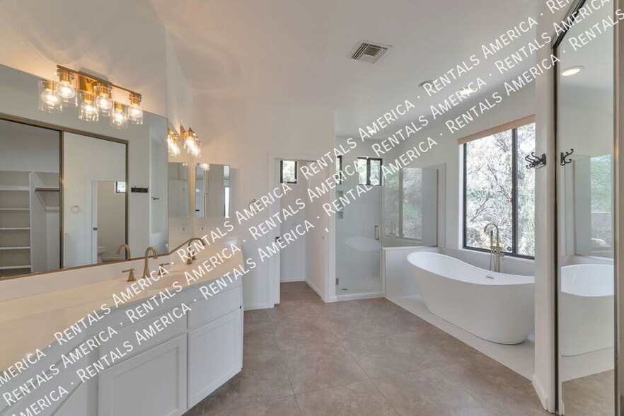 Building Photo - 6445 N Silver Smith Pl
