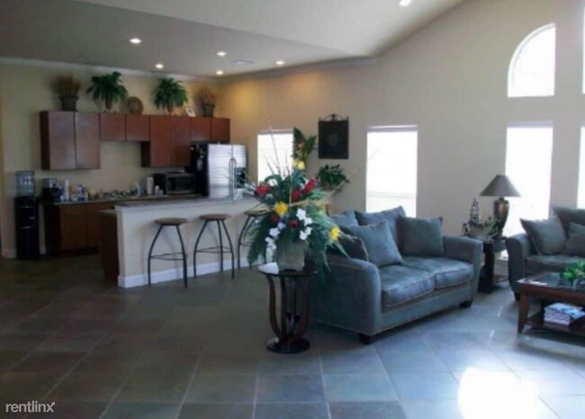 Building Photo - 2 br, 2 bath Condo - 19788 Highway 105 W F...