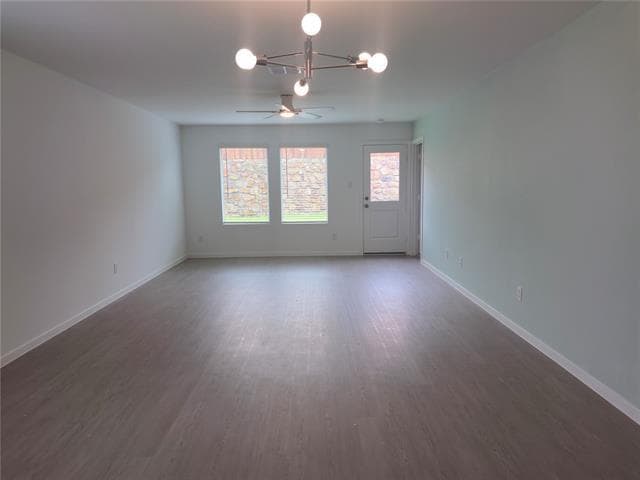 Building Photo - 1600 Baron Ln