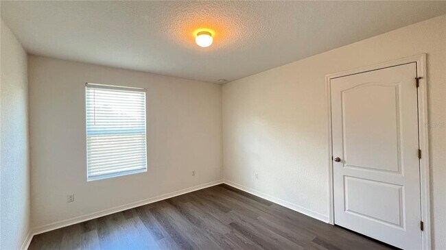 Building Photo - 16543 Broadford Ln