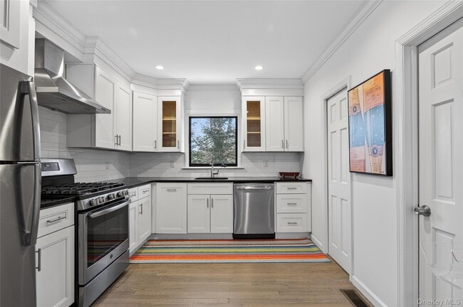 Building Photo - 2 Prospect Ave