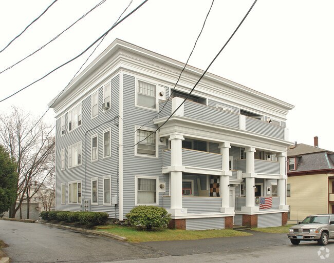Primary Photo - 271 Concord St