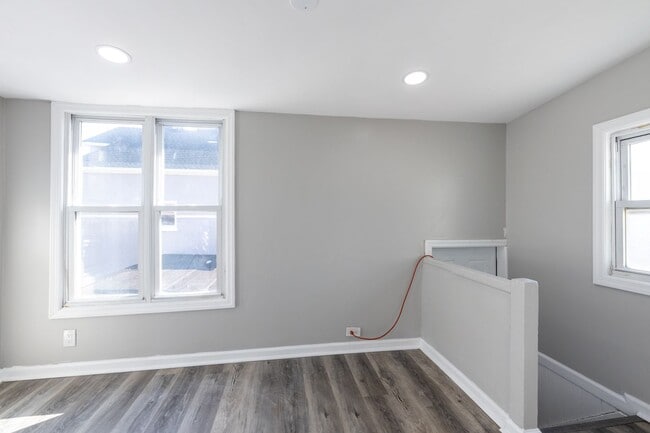 Building Photo - 203 Patterson St