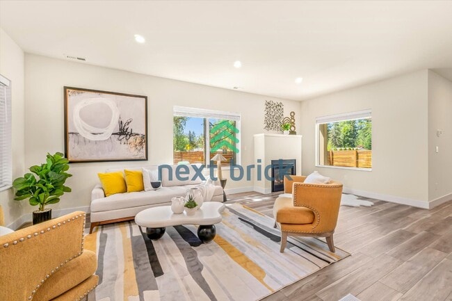 Building Photo - Spacious 3-Bed Home with 2.5 Baths in Prime Bothell Location – 2500 Sq Ft of Comfort!
