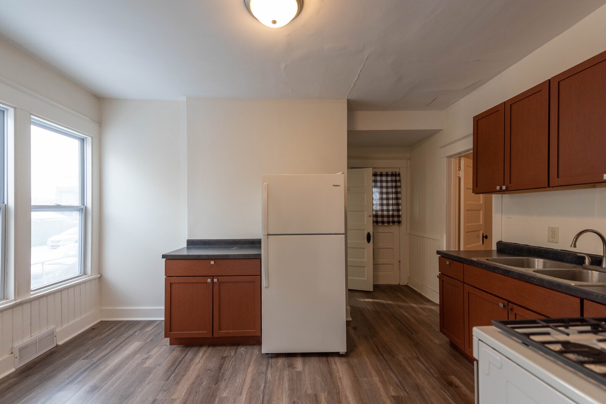 Building Photo - 227 N Humboldt Ave N