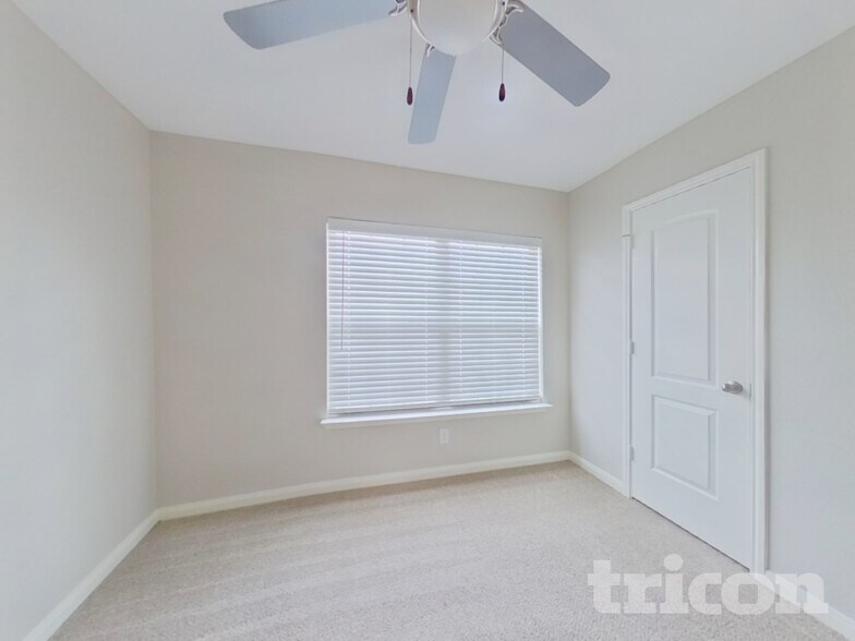 Building Photo - 4215 Calla Dr