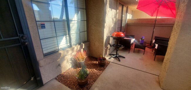 Building Photo - 2 br, 1 bath Condo - 700 East Mesquite Cir...