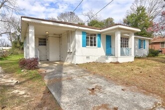 Building Photo - 2947 Richard Dr