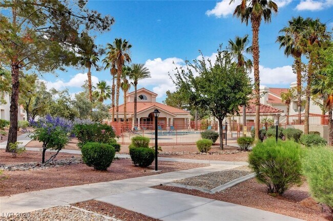 Building Photo - 760 Hunters Creek Ln