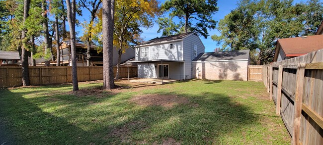 Building Photo - 2206 Cypress Tree Dr