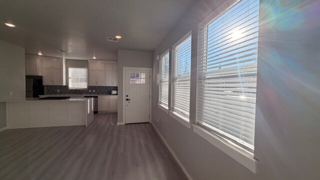 Building Photo - "Modern Comfort Awaits: Spacious 2-Bed, 2.5-Bath Multiplex Gem in Oklahoma City!"                ...
