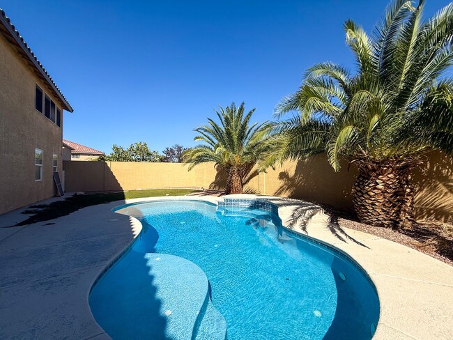 Building Photo - SPACIOUS HOME IN GATED COMMUNITY WITH POOL, RV PARKING & 4-CAR GARAGE!