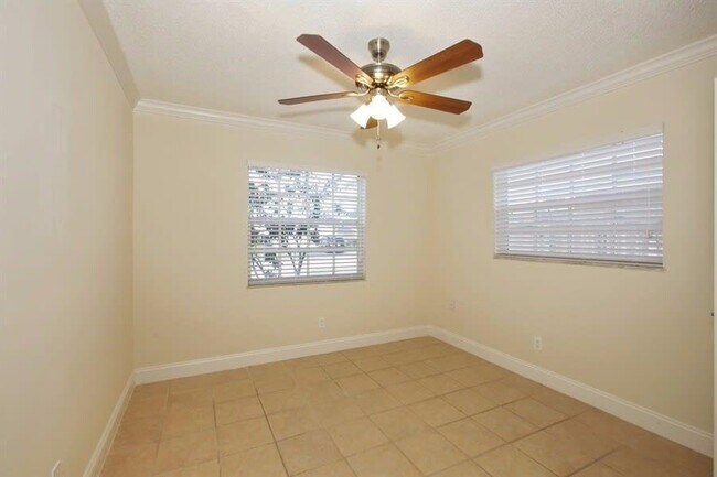 Building Photo - 9400 NW 19th St