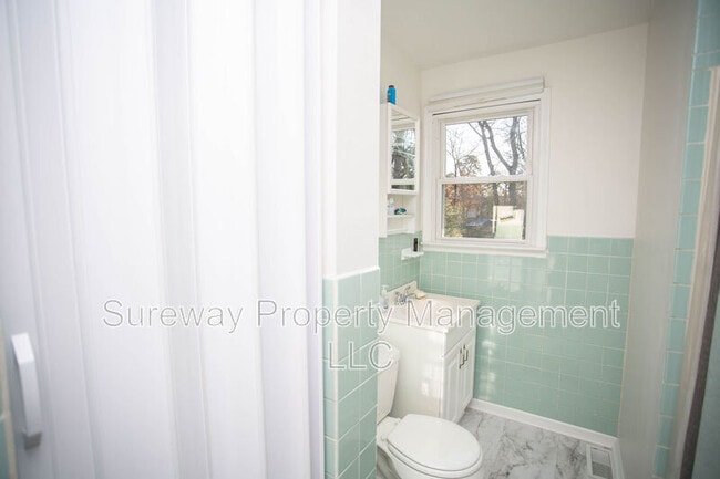 Building Photo - 90 Clubhouse Rd