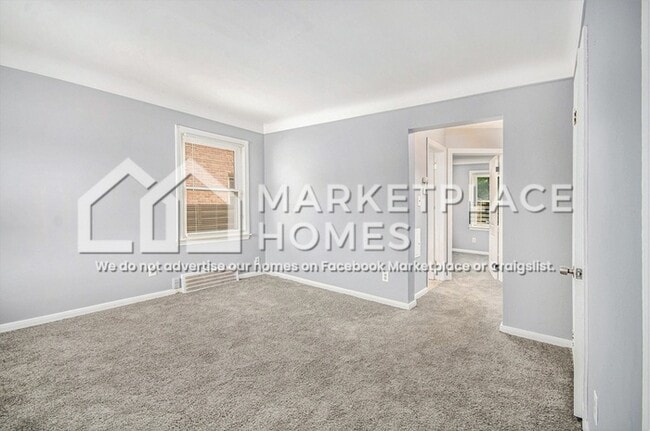Building Photo - 16086 Carlisle Dr