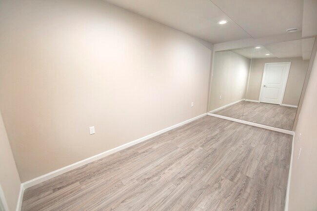 Building Photo - 7850 W Mourning Dove Ln