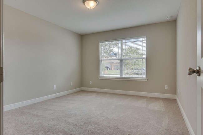Building Photo - 2081 Bella Breeze Ct