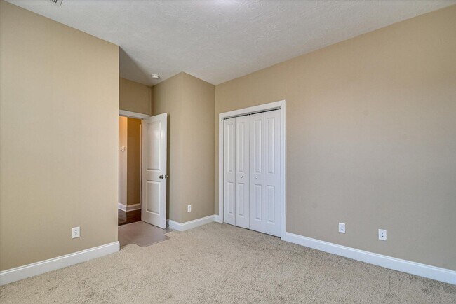 Building Photo - 852 Williford Run Dr