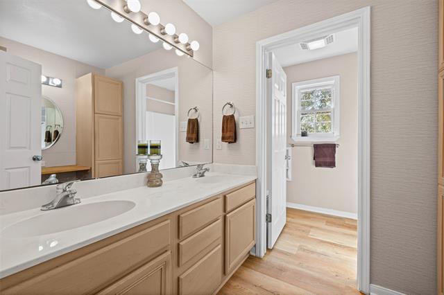 Building Photo - 201 Gail Dr