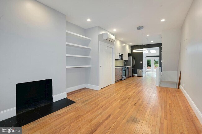 Building Photo - 3416 N St NW