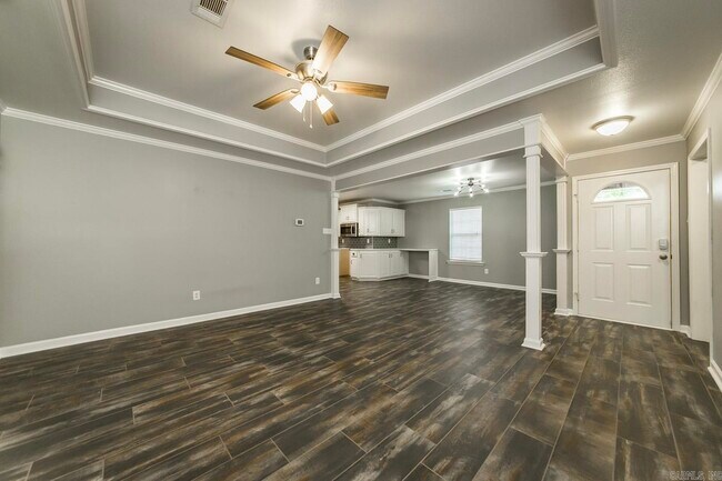 Building Photo - 31 Newcastle Dr