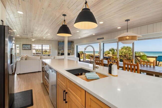 Building Photo - 9498 Alborado Rd