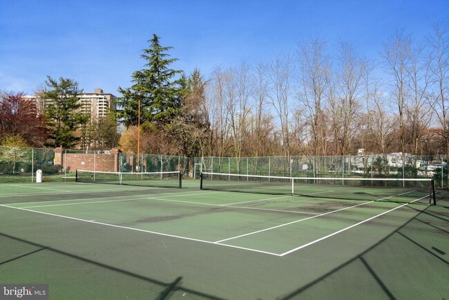 Building Photo - 7621 Provincial Dr