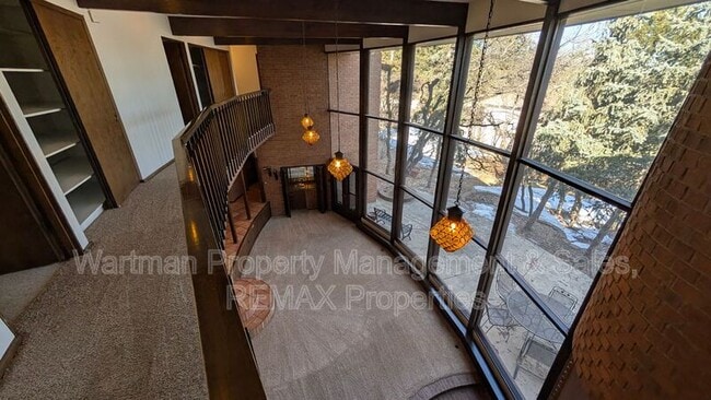 Building Photo - 15 Upland Rd