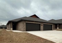 Building Photo - 7620 Wildflower Way