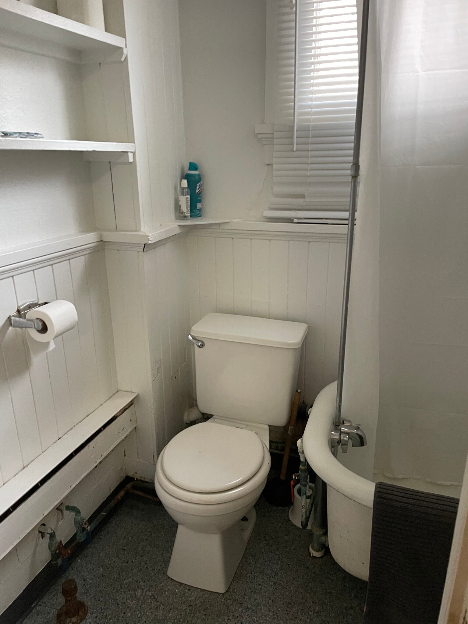 Building Photo - 504 Thurston Ave