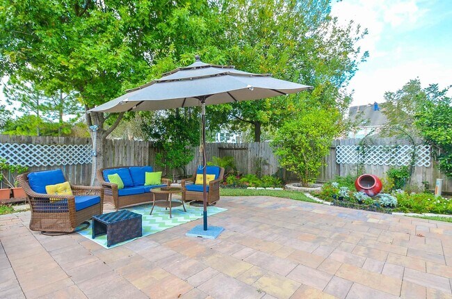 Building Photo - 12306 S Shadow Cove Dr