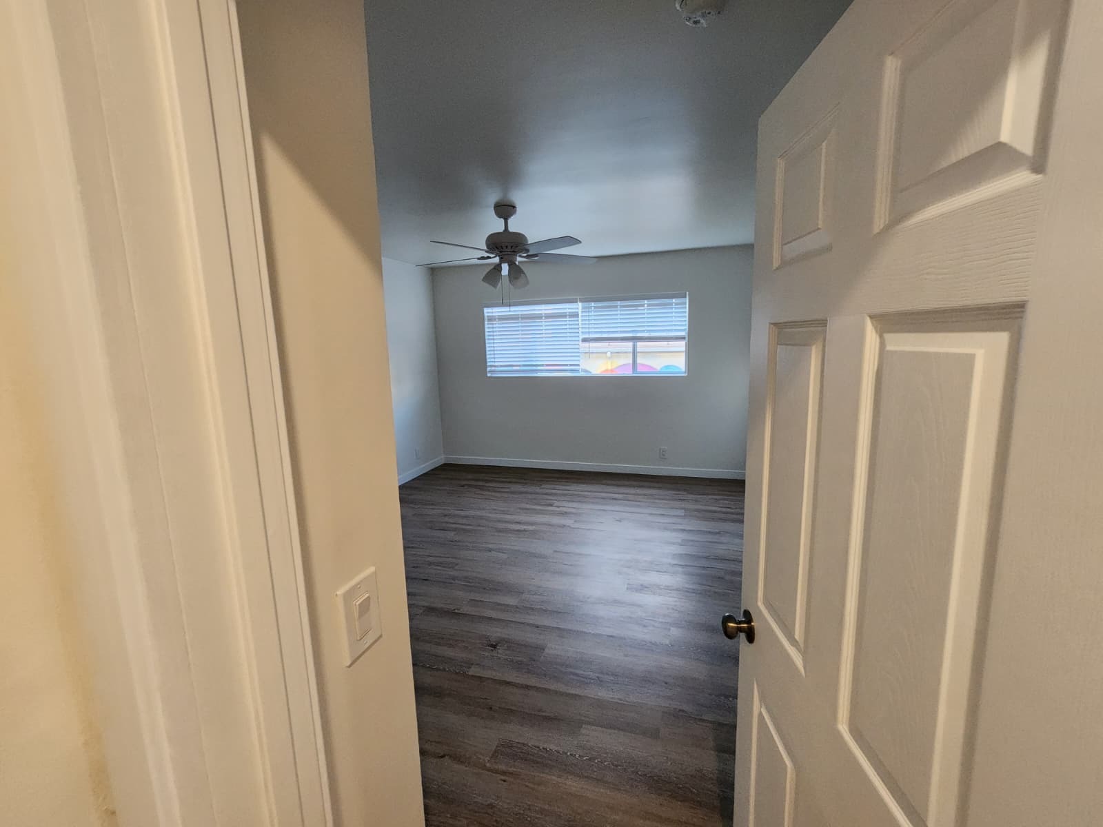 Building Photo - 1414 S Orange Grove Ave