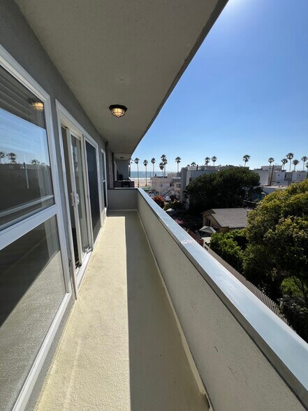 Building Photo - 20 29th Ave