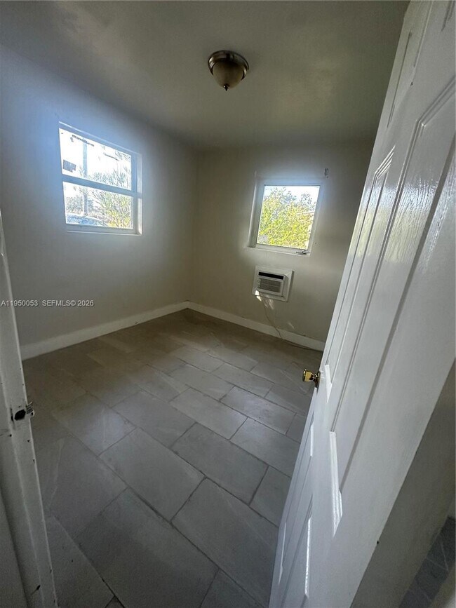 Building Photo - 26445 SW 139th Ave