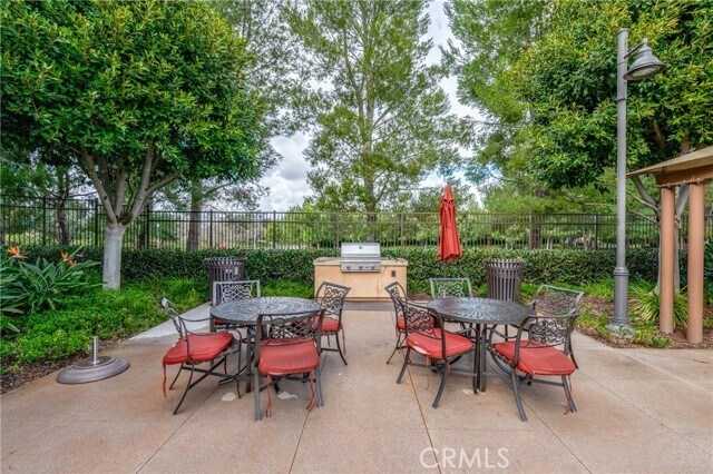 Building Photo - 67 Livia