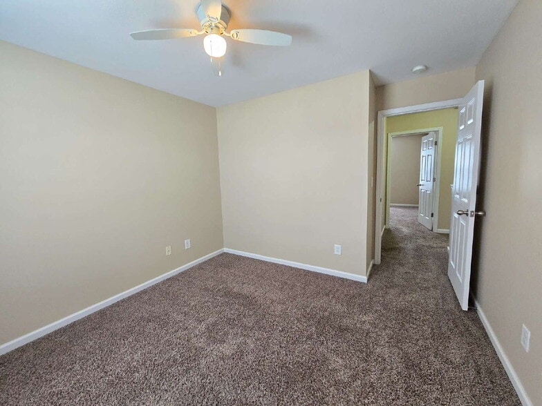 Building Photo - 5D BLACKJACK WAY, CLARKSVILLE, TN 37040