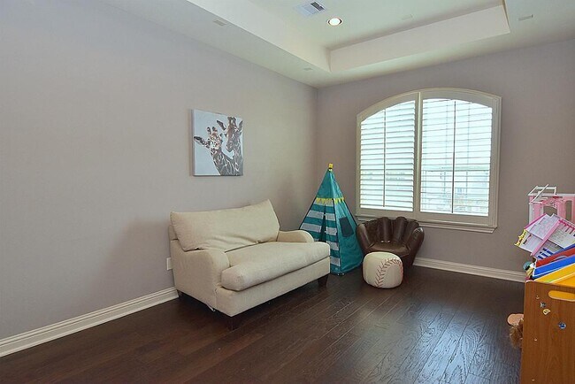 Building Photo - 18908 N Bee Cave Springs Cir