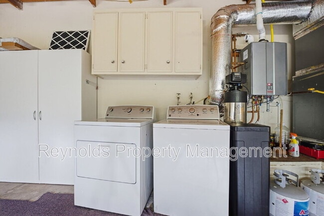 Building Photo - 2279 Caminito Cabala