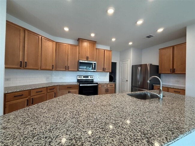 Building Photo - 216 Bougainvillea Lp