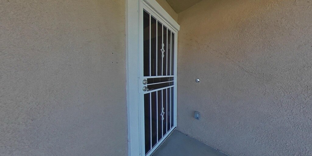 Virtual Tour - 30277 Twain Dr