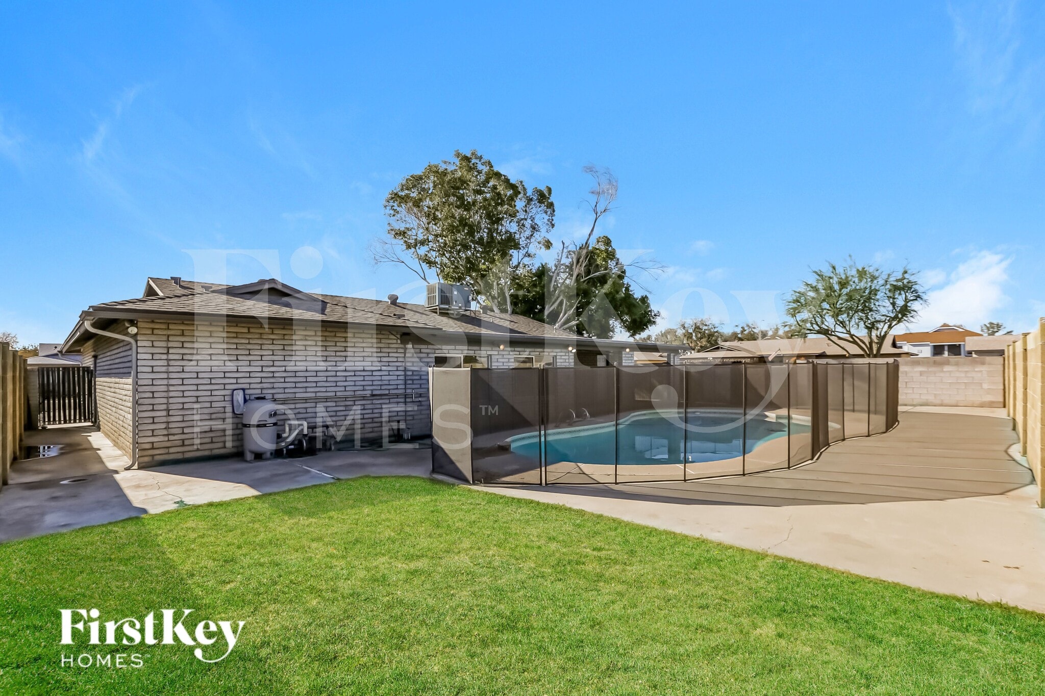 Building Photo - 4656 W Townley Ave
