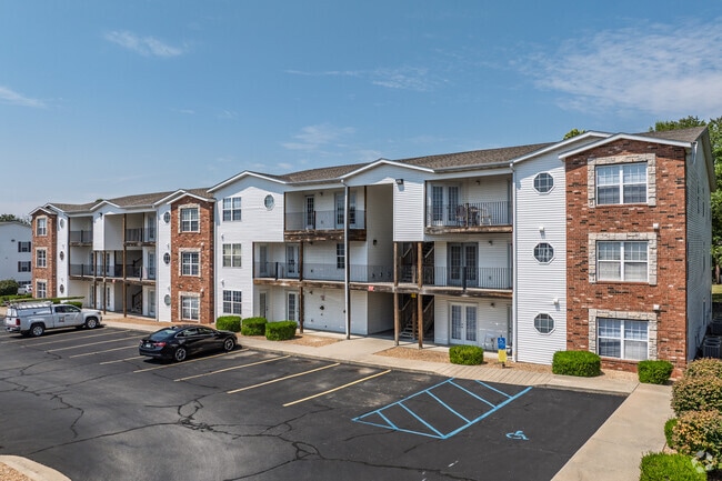 Building Photo - Springhill Falls Apartments
