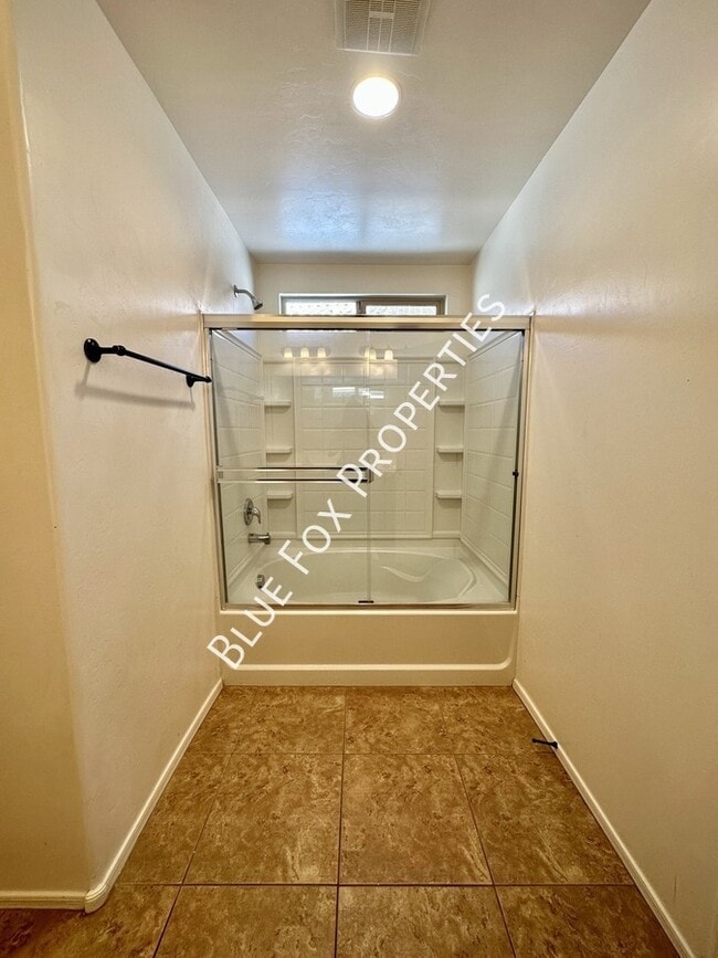 Building Photo - 13323 N Barlassina Dr