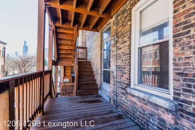 Building Photo - 1206-1208 W Lexington St