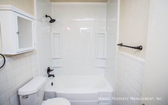 Building Photo - 2113 S Loop 289