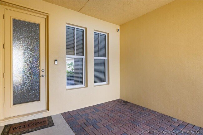 Building Photo - 10663 SW Cam Run