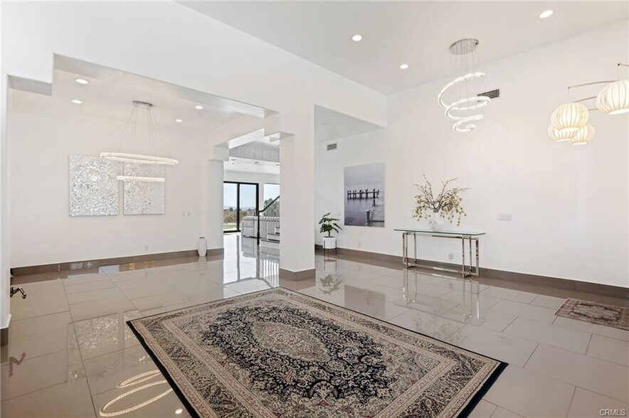 Building Photo - 17764 Sidwell St